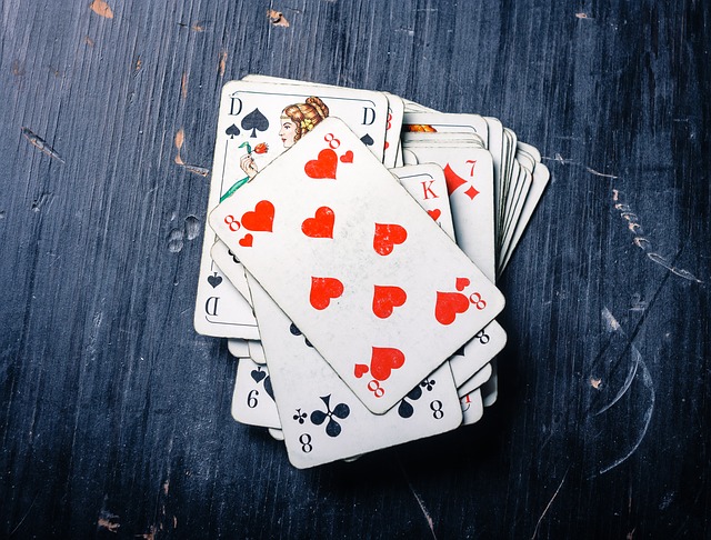 Online Poker vs Offline Poker: Where Should You Place Your Bet?