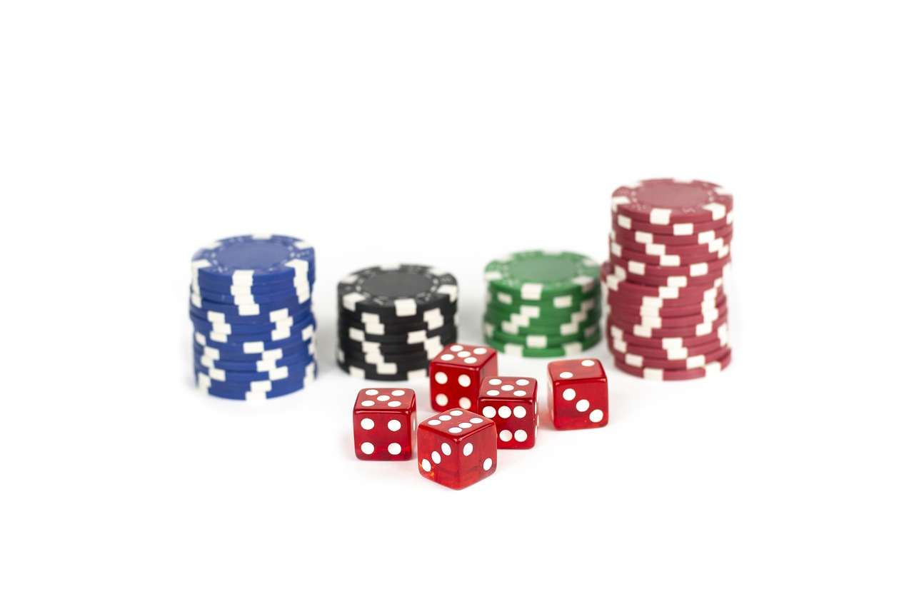Why is Baccarat such a popular gambling game? Why is Baccarat such a popular gambling game?